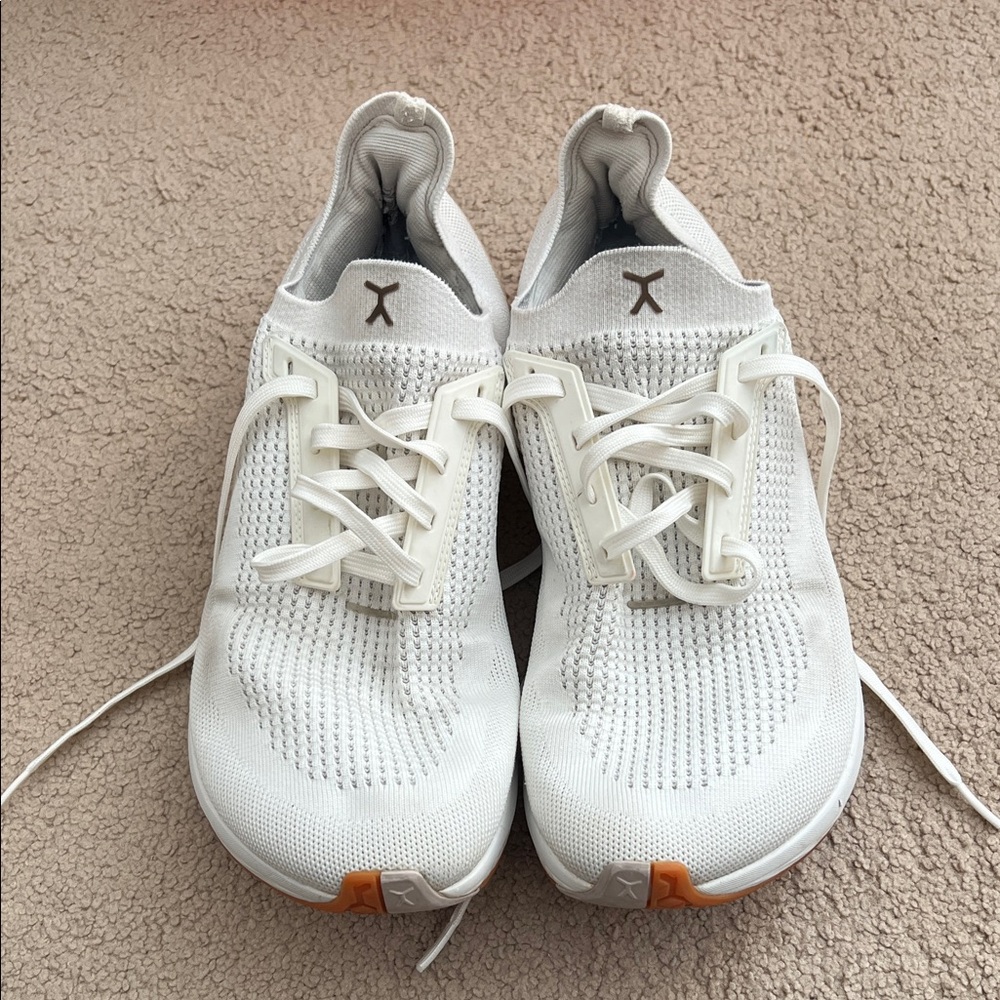 Flux Adapt Runner White Men's Sneakers